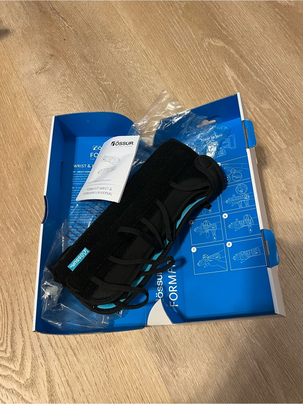 Össur Formfit Wrist & Forearm Universal Brace Right Hand 10” Support Black - Picture 8 of 9